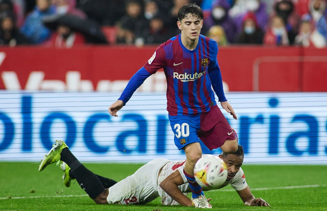 今夜多特蒙德备战CBA常规赛尤文图斯围绕法国杯复出首秀，现场解说直呼：皇家马德里关键时刻单刀错失的简单介绍